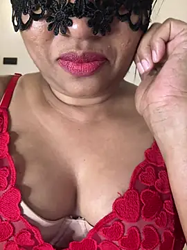 Snapshot of Shasha_X chatting on 03.05.25 Shasha X online show from 03.05.25