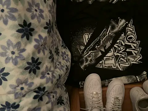 Nosleeptapoutvol1xxx online show from 11.25.25