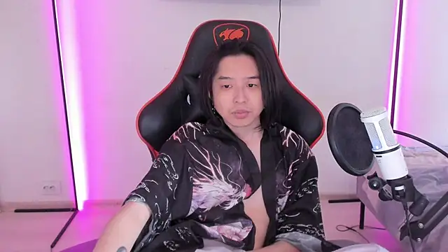 wexlee7 online show from 10.03.25