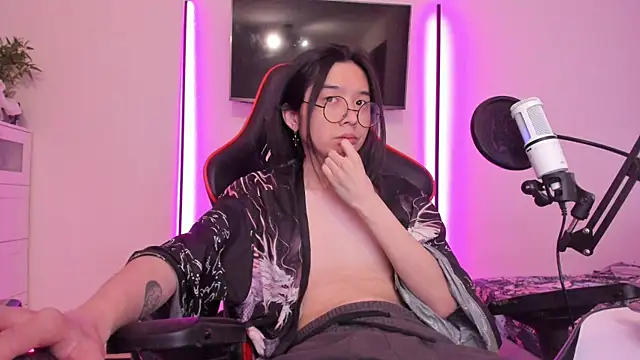 Snapshot of wexlee7 chatting on 11.28.25 wexlee7 online show from 11.28.25