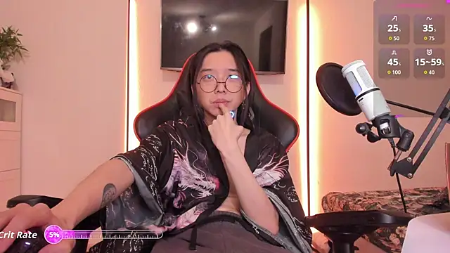 Snapshot of wexlee7 chatting on 11.28.25 wexlee7 online show from 11.28.25