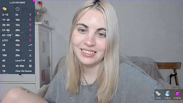 pawpaws online show from 11.08.25