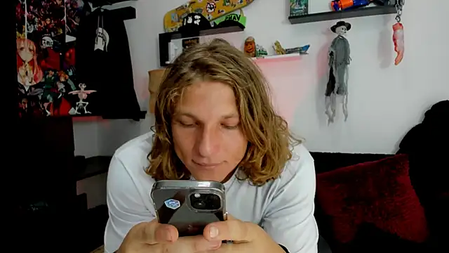 Tom Krakow online show from 12.03.24