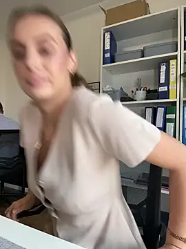 Hii Lolla online show from 04.01.26