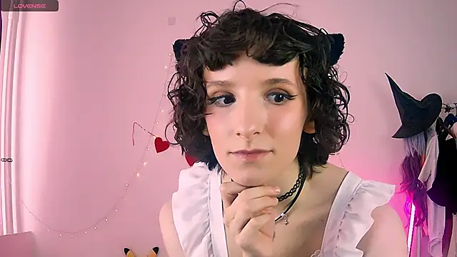 Snapshot of Violet_Veliya chatting on 03.14.26 Violet Veliya online show from 03.14.26