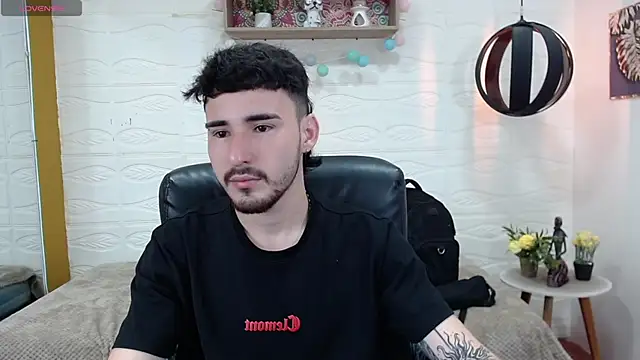 DmitriSanders online show from 01.13.25