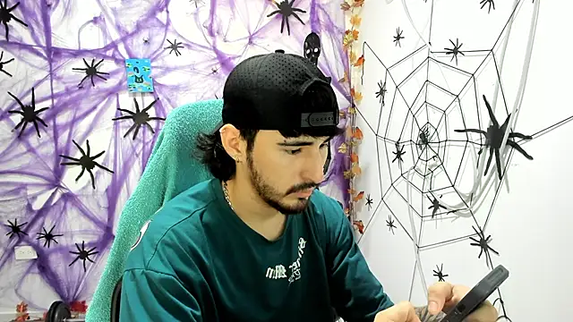 DmitriSanders online show from 12.14.25