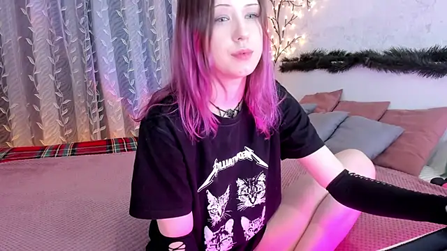 space cowgirl online show from 12.21.24