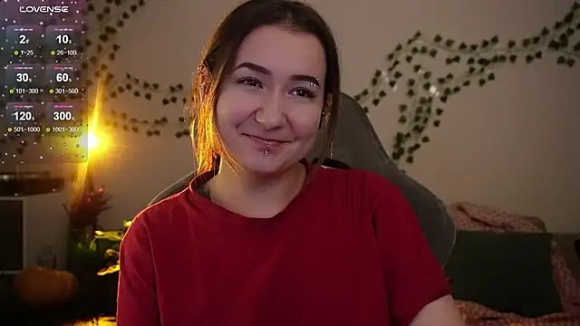 Megan  Hart online show from 11.10.25