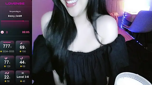  Viviann  online show from 10.19.25