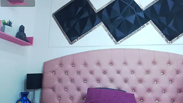 andrea safeira doll online show from 03.14.25