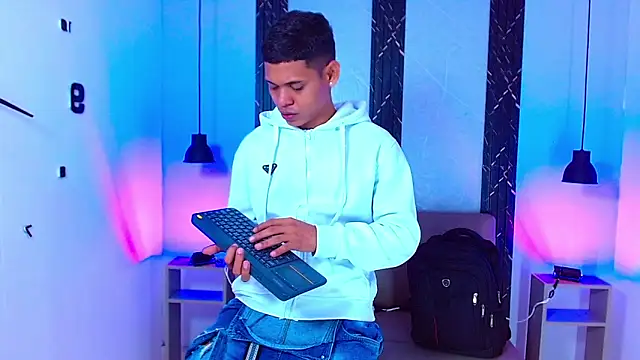 Damar fhelipe online show from 09.28.25