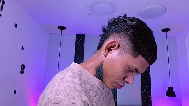 Damar fhelipe online show from 10.08.25