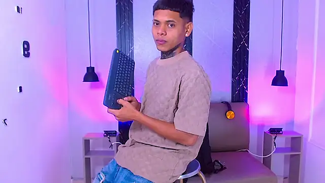 Damar fhelipe online show from 10.13.25