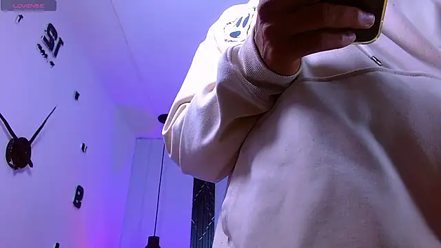 Damar fhelipe online show from 10.14.25