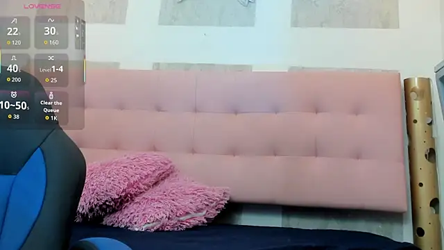 Cloeandtyfanny online show from 09.24.25