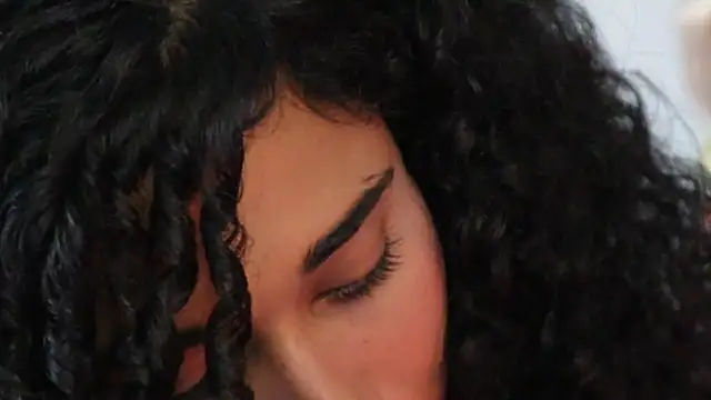 Mysensualbrunette1 online show from 01.04.25