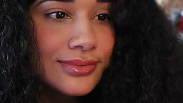 Mysensualbrunette1 online show from 01.07.25