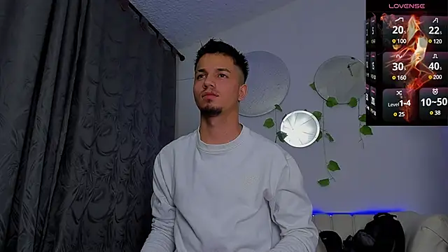 Issac james  online show from 01.09.25