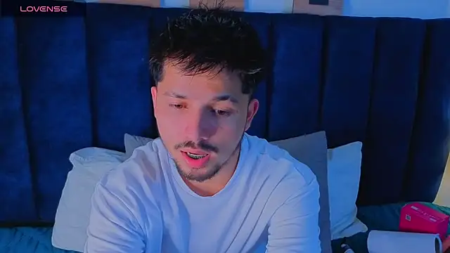 Issac james  online show from 03.27.26