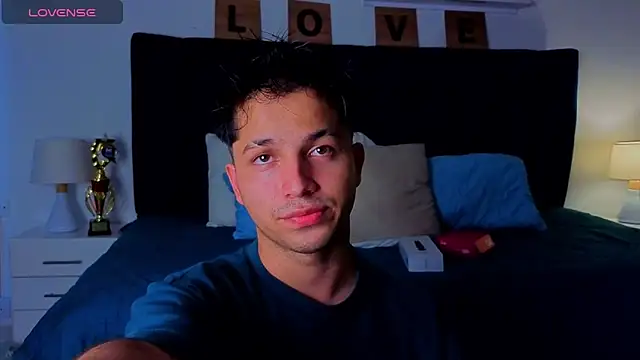 Issac james  online show from 04.10.26