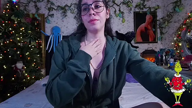 Elizabeth77  online show from 12.23.24