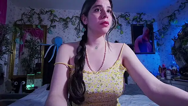 Elizabeth77  online show from 03.17.25