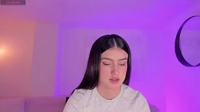 PaulinaSantos  online show from 11.06.25