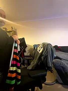 Snapshot of LondonTeffy chatting on 12.03.24 LondonTeffy online show from 12.03.24