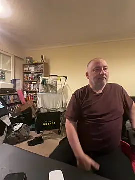 Snapshot of LondonTeffy chatting on 12.12.24 LondonTeffy online show from 12.12.24