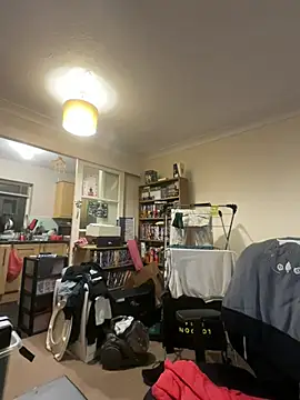 Snapshot of LondonTeffy chatting on 12.13.24 LondonTeffy online show from 12.13.24