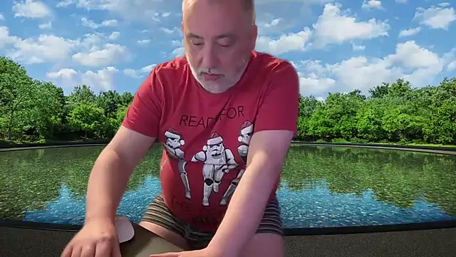 Snapshot of LondonTeffy chatting on 12.17.24 LondonTeffy online show from 12.17.24