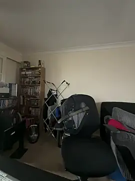 Snapshot of LondonTeffy chatting on 01.16.25 LondonTeffy online show from 01.16.25