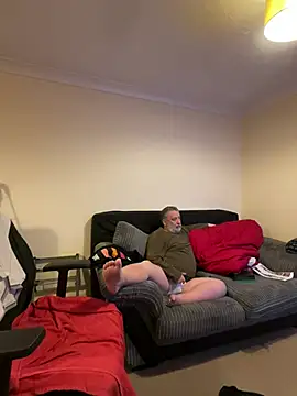 Snapshot of LondonTeffy chatting on 02.24.25 LondonTeffy online show from 02.24.25