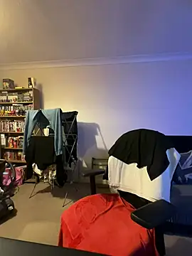 Snapshot of LondonTeffy chatting on 02.27.25 LondonTeffy online show from 02.27.25