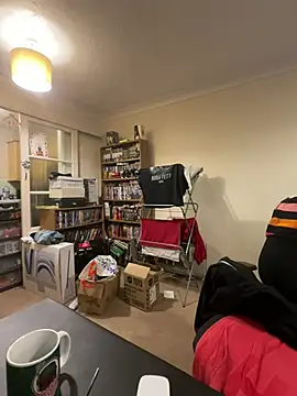 Snapshot of LondonTeffy chatting on 03.11.25 LondonTeffy online show from 03.11.25