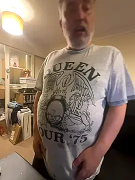 Snapshot of LondonTeffy chatting on 09.10.25 LondonTeffy online show from 09.10.25