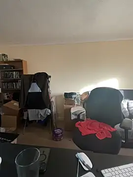 LondonTeffy online show from 11.20.25