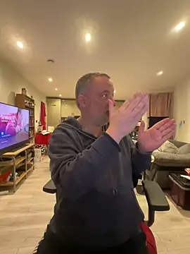 LondonTeffy online show from 04.24.26