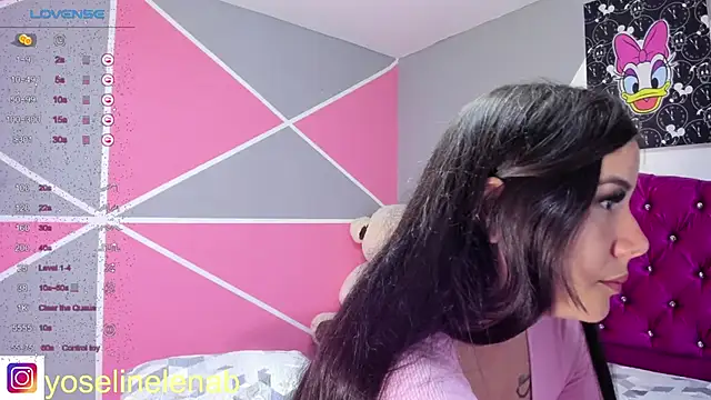 Snapshot of Vanefox chatting on 12.04.24 Vanefox online show from 12.04.24