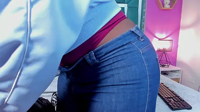 LORENSCOLLINS online show from 02.20.26