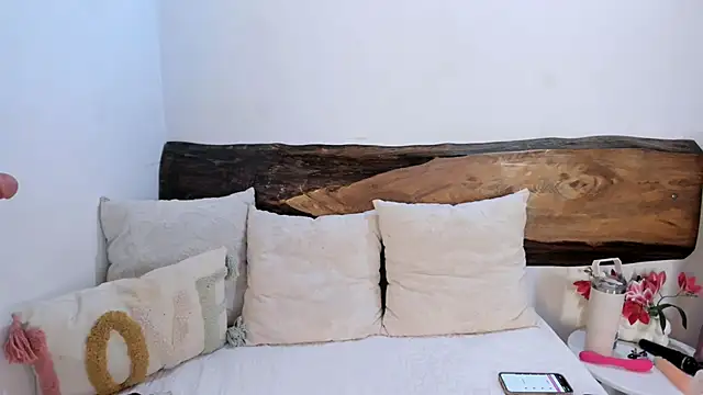 Abrilqueen online show from 09.28.25