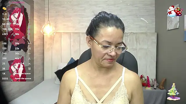 Snapshot of MaturePure chatting on 12.13.24 MaturePure online show from 12.13.24