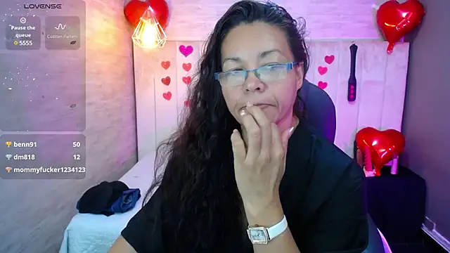 Snapshot of MaturePure chatting on 02.28.25 MaturePure online show from 02.28.25