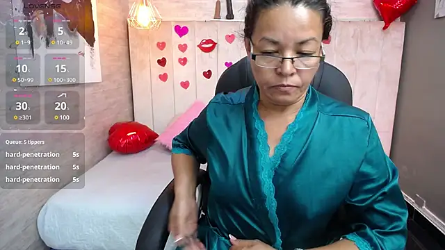 Snapshot of MaturePure chatting on 03.03.25 MaturePure online show from 03.03.25