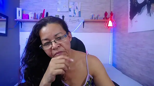 MaturePure online show from 10.10.25