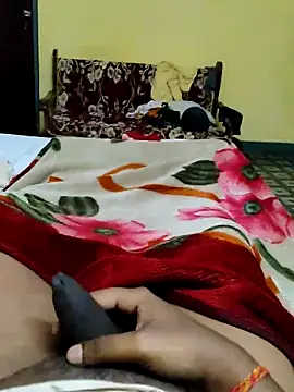 Snapshot of Brown_Munda047 chatting on 10.06.25 Brown Munda047 online show from 10.06.25