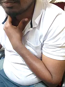 Snapshot of Brown_Munda047 chatting on 02.14.26 Brown Munda047 online show from 02.14.26