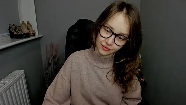 AfinaCutie online show from 12.28.24