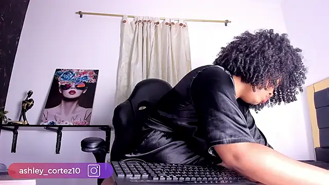 ashley crotez online show from 03.09.25